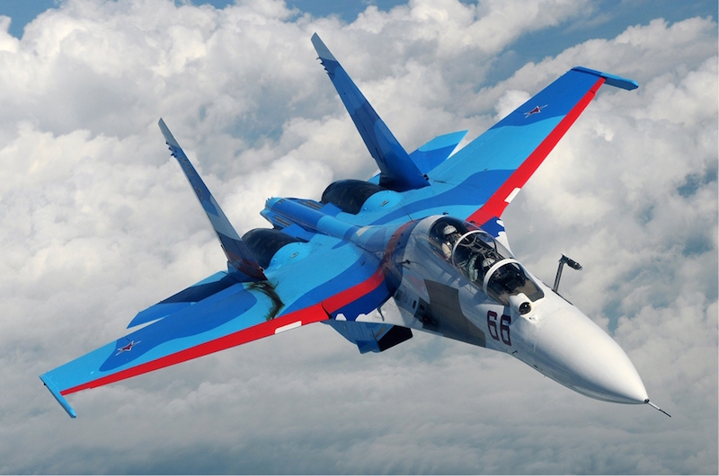 上月25日中國6架軍機包括兩架Su-30戰鬥轟炸機飛繞台灣一周，引發台日等國警戒。圖／維基百科