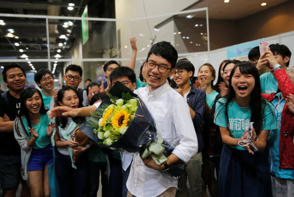 「雨傘革命」世代學生領袖，23歲的羅冠聰當選港立法會最年輕的議員。圖片取自Twitter/ #Hong Kong