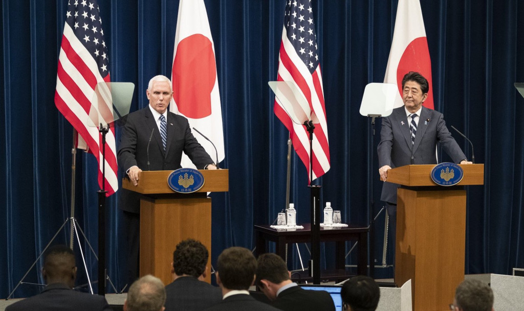 美國副總統彭斯（Mike Pence）目前正在日本進行訪問，於今（13）日上午與日本首相安倍晉三舉行會談。圖／取自彭斯推特