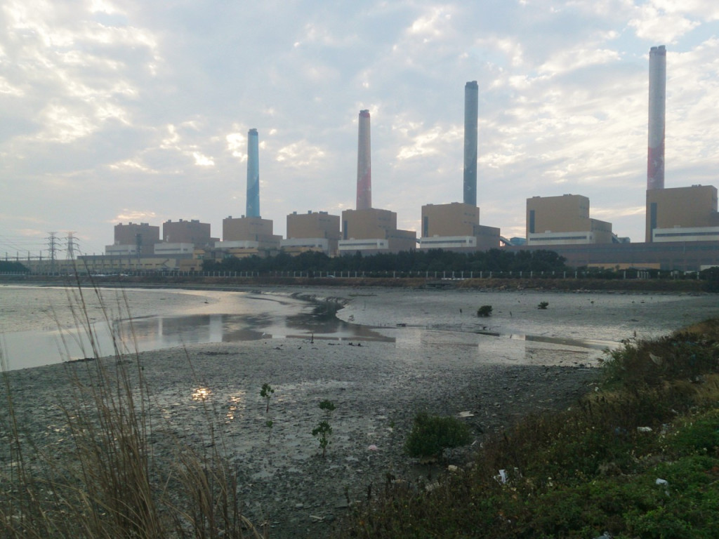 台中火力發電廠1號機今天（5日）發生1號機鍋爐破管，必須停機檢查，預計2至3天才能修復。圖／台中市新聞局（資料照）