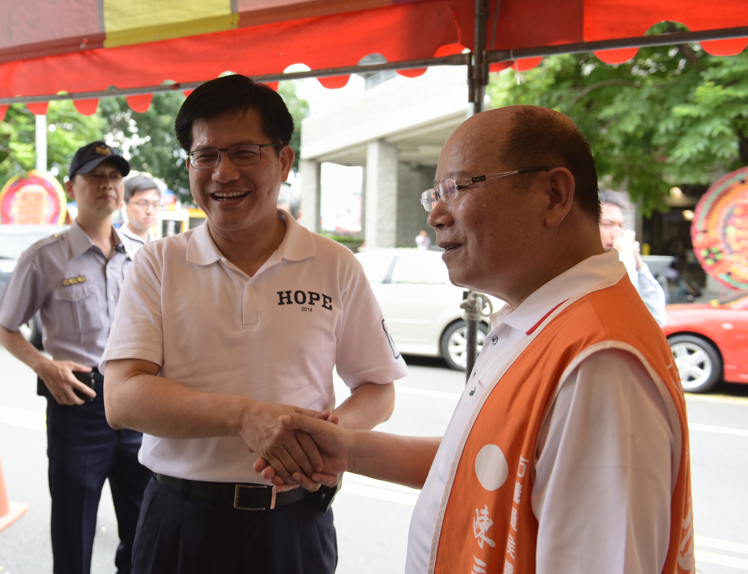 林佳龍至親民黨籍市議員候選人陳三井總部成立。(林佳龍辦公室提供)