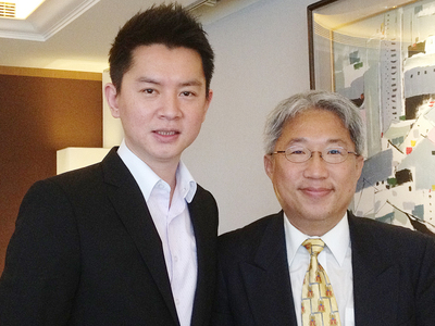 擁有591房屋網、8891汽車交易網的知名上櫃公司數字科技，疑涉非法吸金，晚間董座廖世芳（右）、總經理吳聰賢以及前總經理王震宇同遭新北地檢署起訴。（中央社）