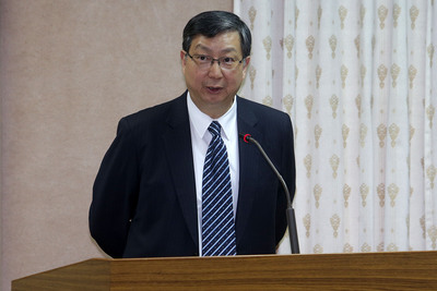 中韓FTA結束實質性談判並達成共識,讓經濟部主導的兩岸貨品貿易談判倍感壓力,經濟部次長卓士昭希望能趕在中韓FTA生效半年內談定,降低對台衝擊。(中央社資料照)