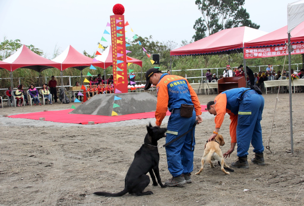 災害應變中心，新增搜救犬訓練場地。（圖／縣府提供）