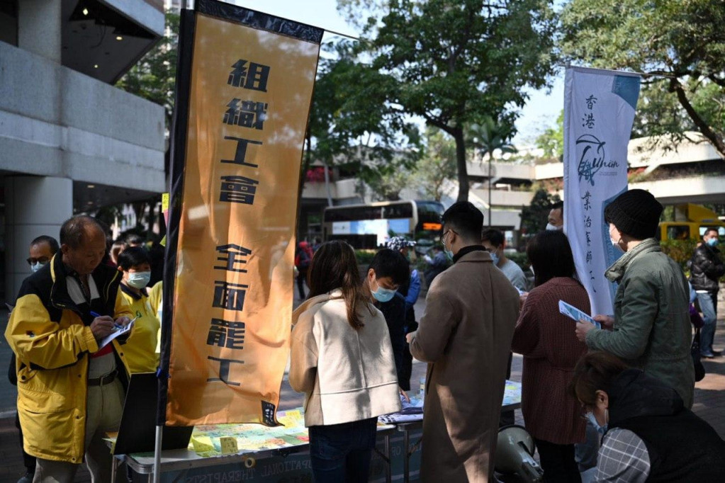 武漢肺炎疫情持續升溫，但港府拒絕「封關」，禁止中國人赴港，醫界人員今（3）日發起罷工抗議，提出五大訴求。圖／取自二百萬三罷聯合陣線粉專