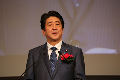 彭博社專欄力讚日本首相安倍晉三經改卓著,是全球最佳領導人(圖:中央社)