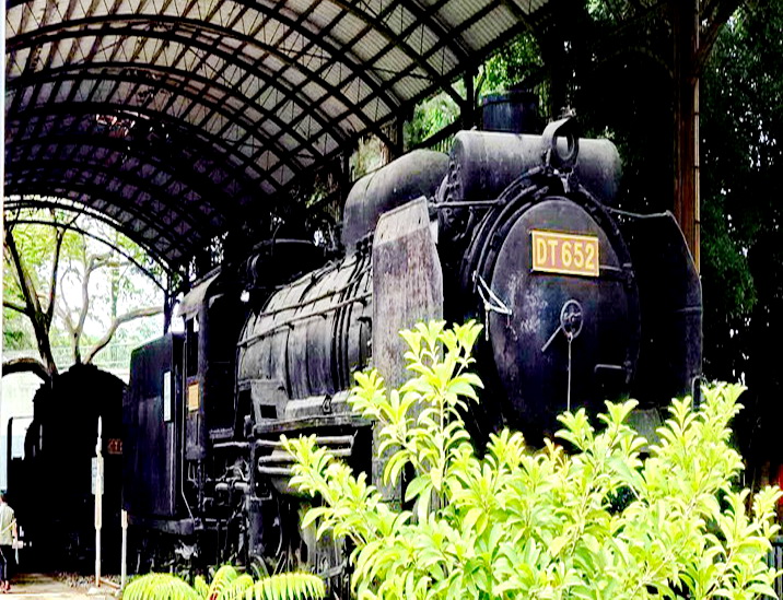 位於台南體育公園內臺鐵蒸汽機關車，審議通過登錄為南市古物(記者陳俊廷攝)