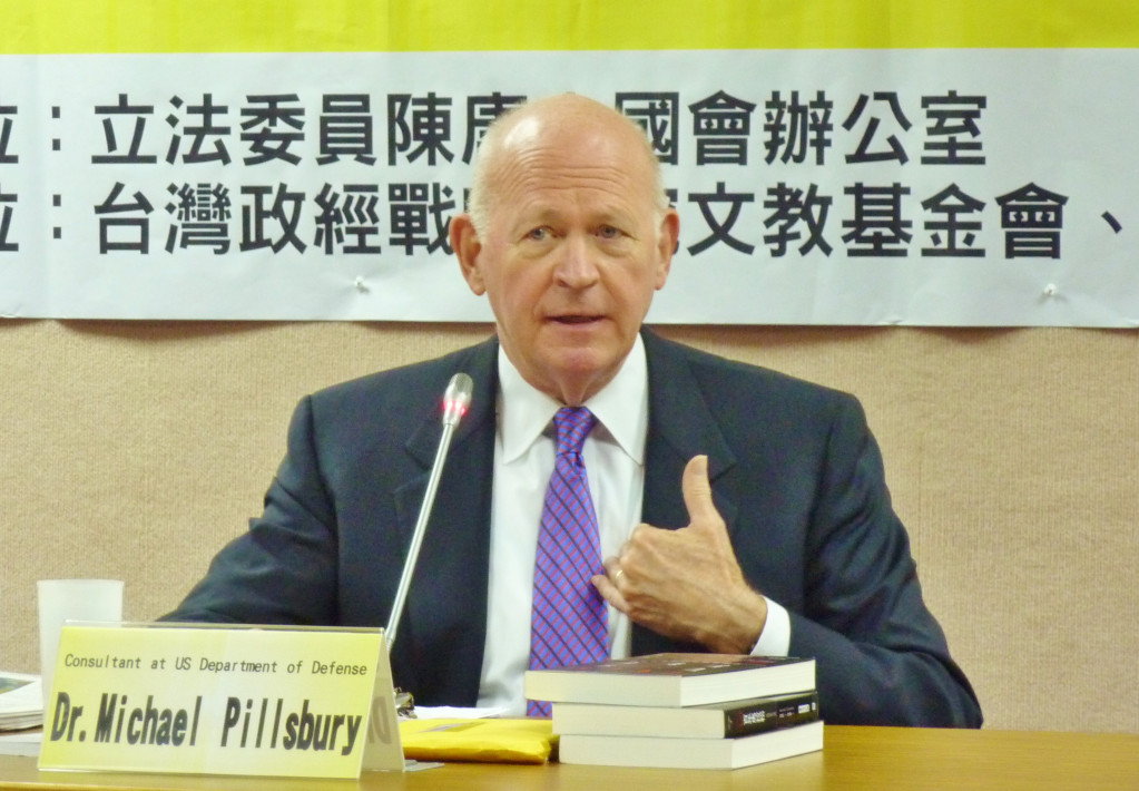 白邦瑞博士認為當年美國人誤判情勢才會使中國坐大進而挑戰既有國際秩序。(民報記者郭文宏攝)20151030