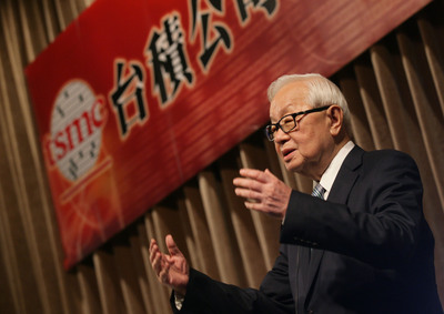 台積電一直是政府手中績優股，104年度中央政府總預算，國發基金又編列33億元釋股額度，但也希望備而不用，留下好股票。（圖為台積電董事長張忠謀，中央社）