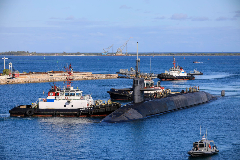 美國海軍最重要戰略資產之一的俄亥俄級內華達號核潛艇（SSBN-733）2022年1月15日十分罕見地現身關島美國海軍基地。圖／擷自美國太平洋艦隊臉書