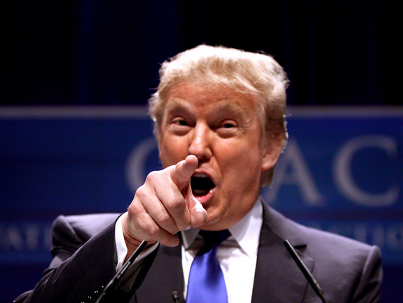 川普的口無忌言不但未遭唾棄，反而照樣獲得喝彩，甚至最終贏得共和黨提名。圖／Gage Skidmore ＠flickr