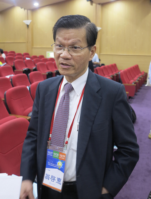 中研院長翁啟惠重榮獲英國皇家化學會頒發「羅賓遜獎」。(圖：中央社資料照)