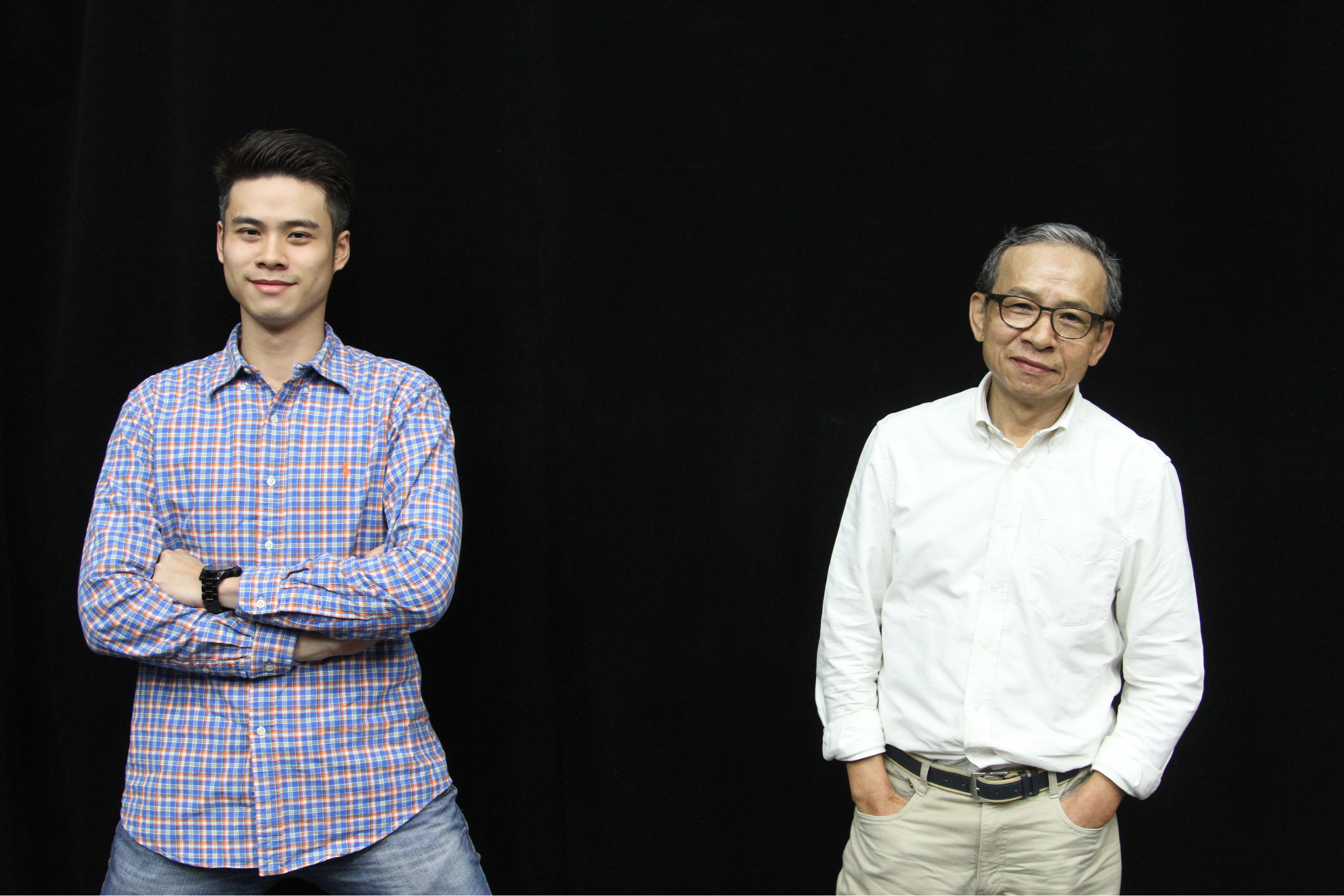 吳念真與兒子吳定謙聯手執導舞台劇「八月，在我家」。（/綠光劇團提供）