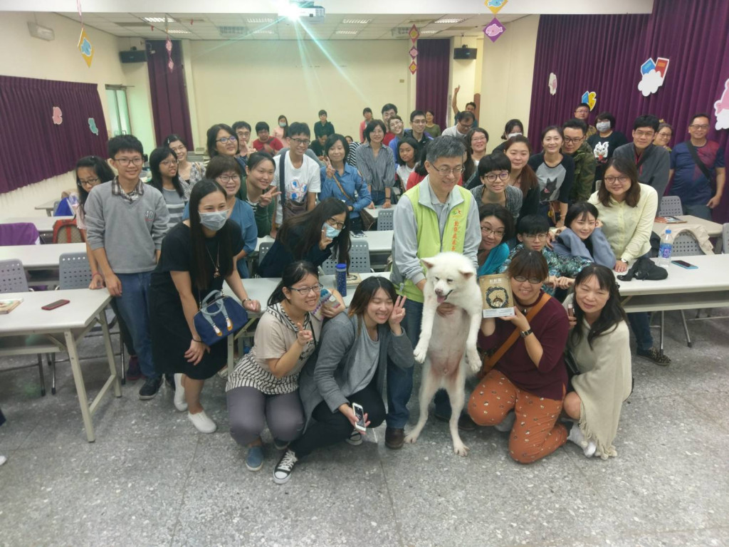 「離開不是結束，而是另一個開始」—天使接班狗延續美麗。（圖／台中市動保處）