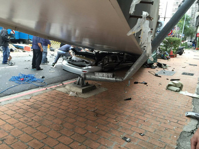 台中捷運工程意外，台北市長柯文哲指示北市捷運局副局長傅式治立即趕往台中，進駐指揮所。（中央社）