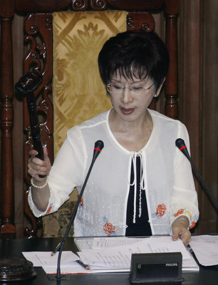 修憲和黨不同調? 洪秀柱說，若她當選總統，會提名一個讓立法院能夠接受的行政院長，會讓立法院享有實質上的「閣揆同意權」。(中央社) 20150615