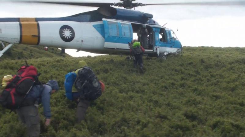 登山事故頻傳，中市率先訂「登山自治條例」草案，除規定必要聯絡定位配備外，要求加保，若有颱風警訊強行入山或遲不撤退，未來將收取蒐救費用。(圖片摘自網路)