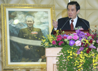 總統馬英九欣慰我軍情局上校朱恭訓、徐章國二人獲釋與家人團圓。（資料照片，中央社）20151130