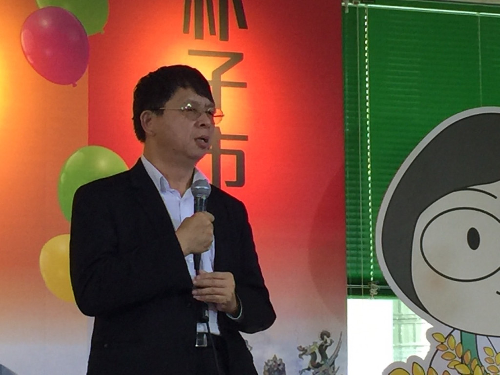 民進黨總統候選人蔡英文今日選在民進黨不分區立委第一名台大公衛學院教授吳焜裕家鄉舉行記者會,透露當民進黨不分區第一名壓力很大的。(朱蒲青 攝)