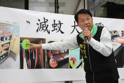 登革熱疫情延燒，疾管署長也南下坐鎮，但病例數仍直破6000大關，政府在苦於疫情無法降溫之際，不少人卻直指民眾未積極參與防疫才是人禍主因。（中央社資料照）