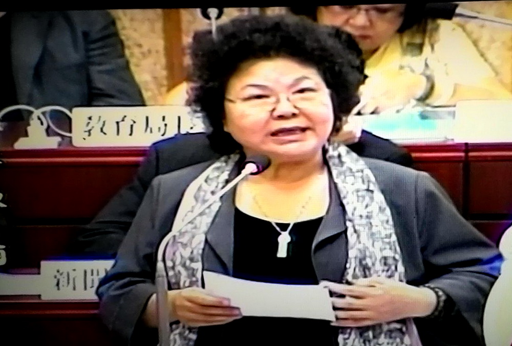 高市長陳菊今在議會答詢表示，從前朝阿扁總統決定美濃不蓋水庫，高市府過去、現在、未來都不會改變(記者陳俊廷攝2015-01-21)