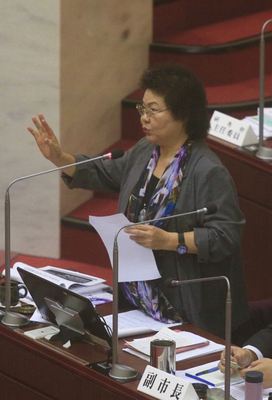 高雄市長陳菊：處理前總統陳水扁的問題，是法律也是政治問題，她說，如果是政治問題希望越寬容越好，期盼新政府從速、合法、合情、合理處理。圖／資料照片（中央社）