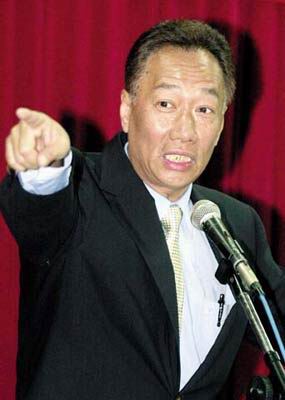 鴻海董事長郭台銘看核四，看法迥異於其他工商業界，認為應趁機進行產業升級。（資料照片）
