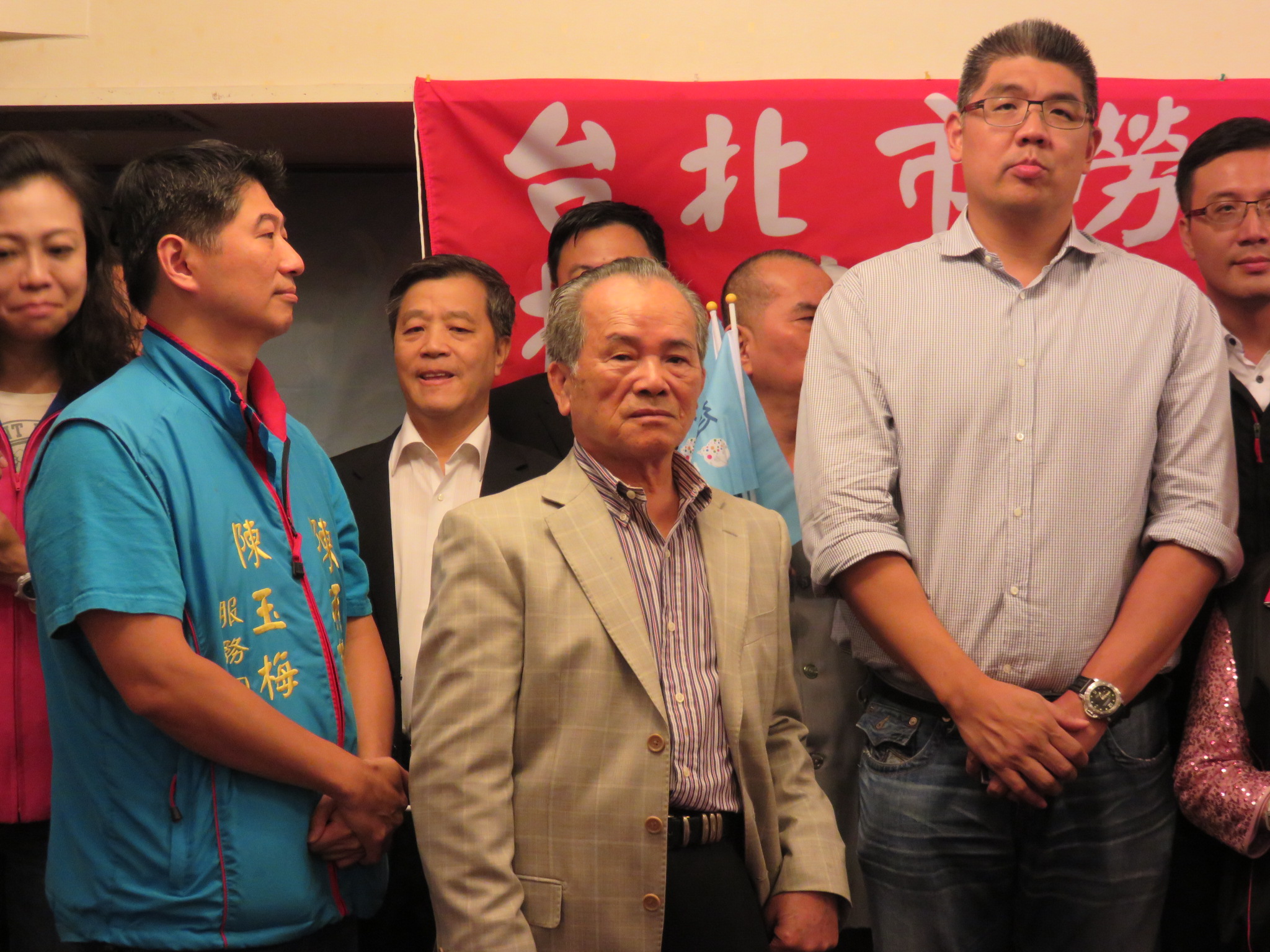 國民黨台北市長參選人連勝文28日晚間出席勞工餐會。（記者唐詩攝影）