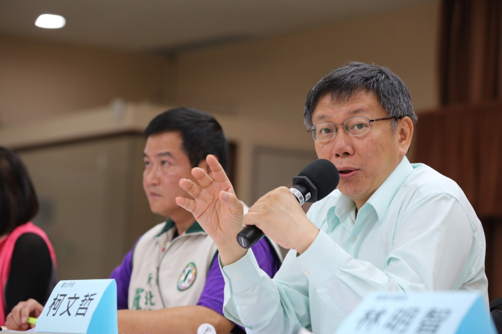 台北市長柯文哲對社會安全網相關詢問表示，現在一時他也說不清，按照時程兩個月後提專案報告。（台北市政府提供）20160424