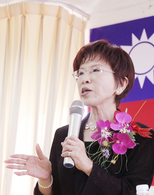 國民黨準總統參選人洪秀柱發文談美國同性婚合法判決，強調更多的對話與溝通，真正的平等才會來臨。(中央社資料照片)20150627