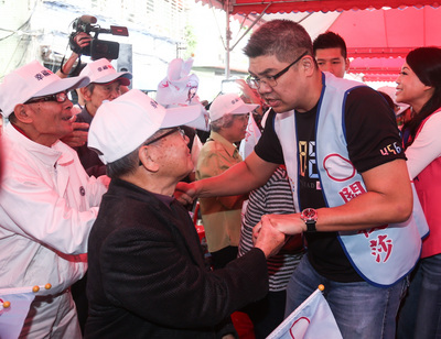 國民黨台北市長參選人連勝文今日出席多場總部成立大會（中央社資料照）