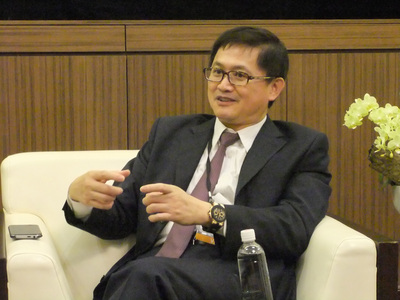 台北市電腦公會理事長、和碩科技董事長童子賢(圖)今於《天下雜誌》電子報撰文發表對中韓FTA的看法指出，FTA對環境有加分效果，但卻無競爭力的關鍵地位，認為悲觀言論實有誤導之嫌。（中央社資料照）