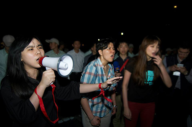 今天的時代力量，重要的政經目標在揭櫫並展開轉型正義對金權政治、官商勾結的改革。圖為401總統府前抗議亞投行。(資料照片，記者黃謙賢攝)