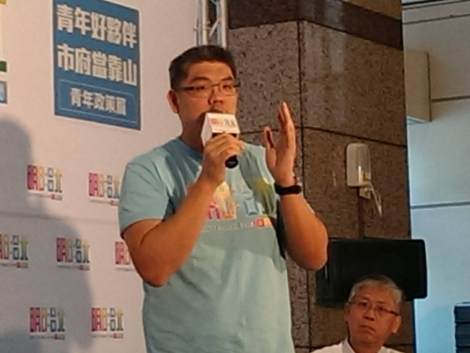 國民黨台北市長參選人連勝文總部今晚表示，連勝文對台中施姓商人遭撕票表示哀悼，並承諾當選後北市治安零死角。 (本報資料照片，記者唐詩攝影)