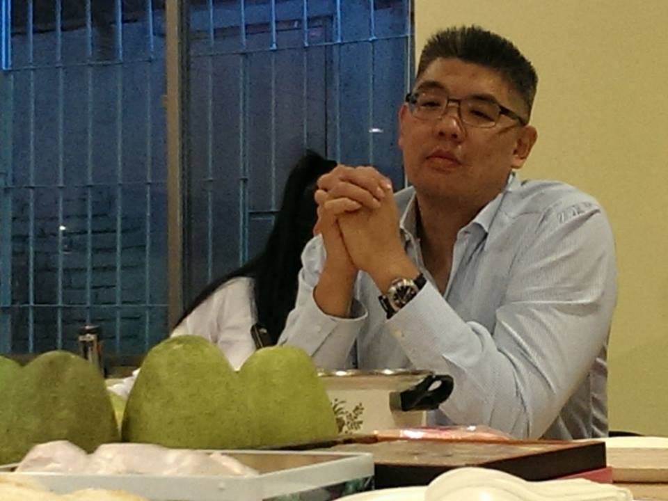 無黨籍台北市長參選人柯文哲今 (5)日前往登記參選，傳橘營人士陪同，國民黨參選人連勝文上午在參加新移民中秋活動(見圖，記者唐詩攝影)後再批柯文哲講法、作法不一。