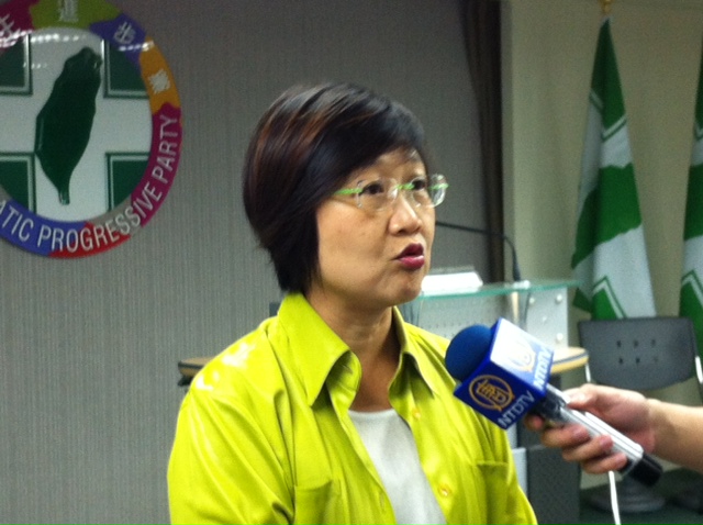 對於公民團體批評柯文哲失言，要求民進黨回應，民進黨發言人徐佳青表示，勿將柯文哲扭曲在藍綠框架中。（朱蒲青攝）