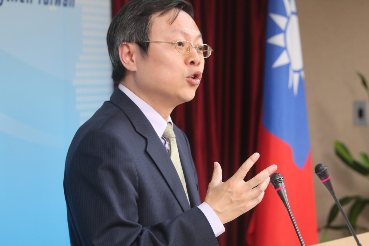 前陸委會王郁琦公開指控前副主委張顯耀為間諜，卻搞得自己灰頭土臉下台。（資料照片，記者何豪毅攝）20150213