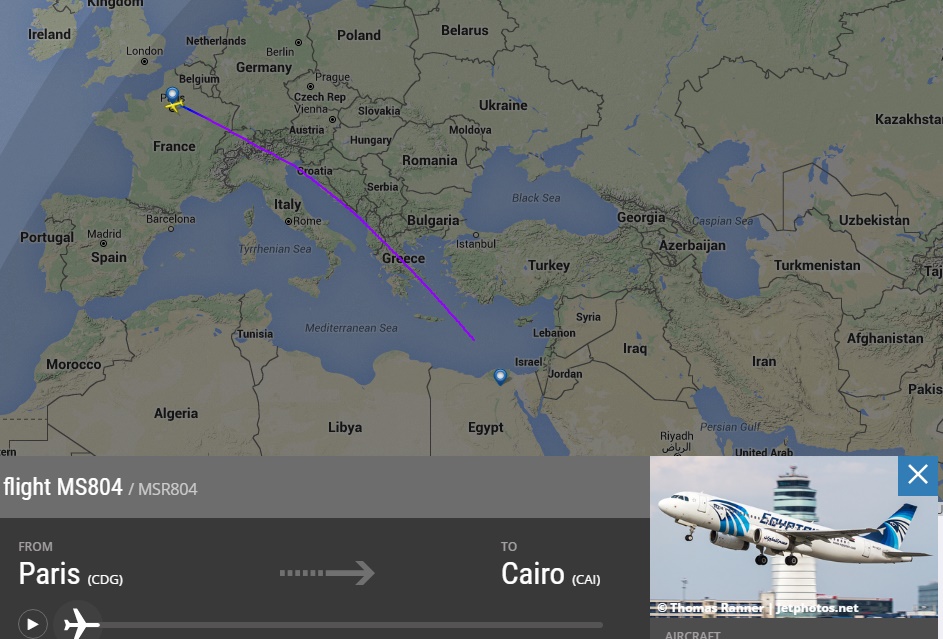 埃及航空MS804班機稍早從巴黎起飛往開羅途中消失。圖為flightradar24網站上顯示的航跡圖。（翻攝自網路）20160519