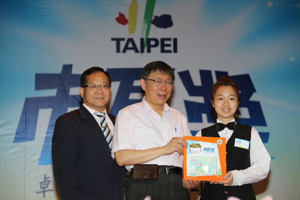 法務部昨晚槍決6名死囚,外界質疑是為了平息眾怒的「政治計算」,台北市長柯文哲今(6)日表示,司法不應拿來當反映民意的工具,「這實在有點不文明」。(圖北市府提供20150606)