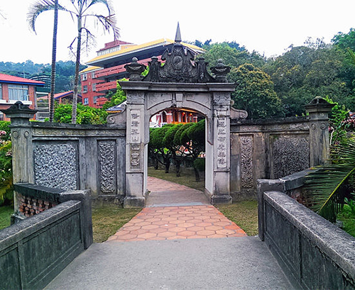 霧峰林家萊園入口。(Wikimedia Commons)