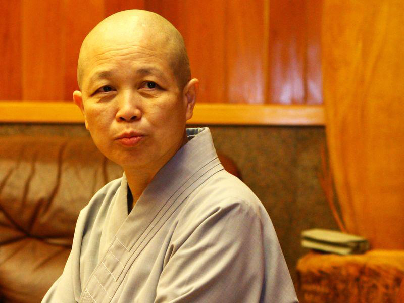 柯P日前談及慈濟內湖社福園區開發案，感慨地說了一句真話：「要改成開發，奇怪耶！」惹來玄奘大學社科院長釋昭慧的一頓痛責。（中央社資料照）