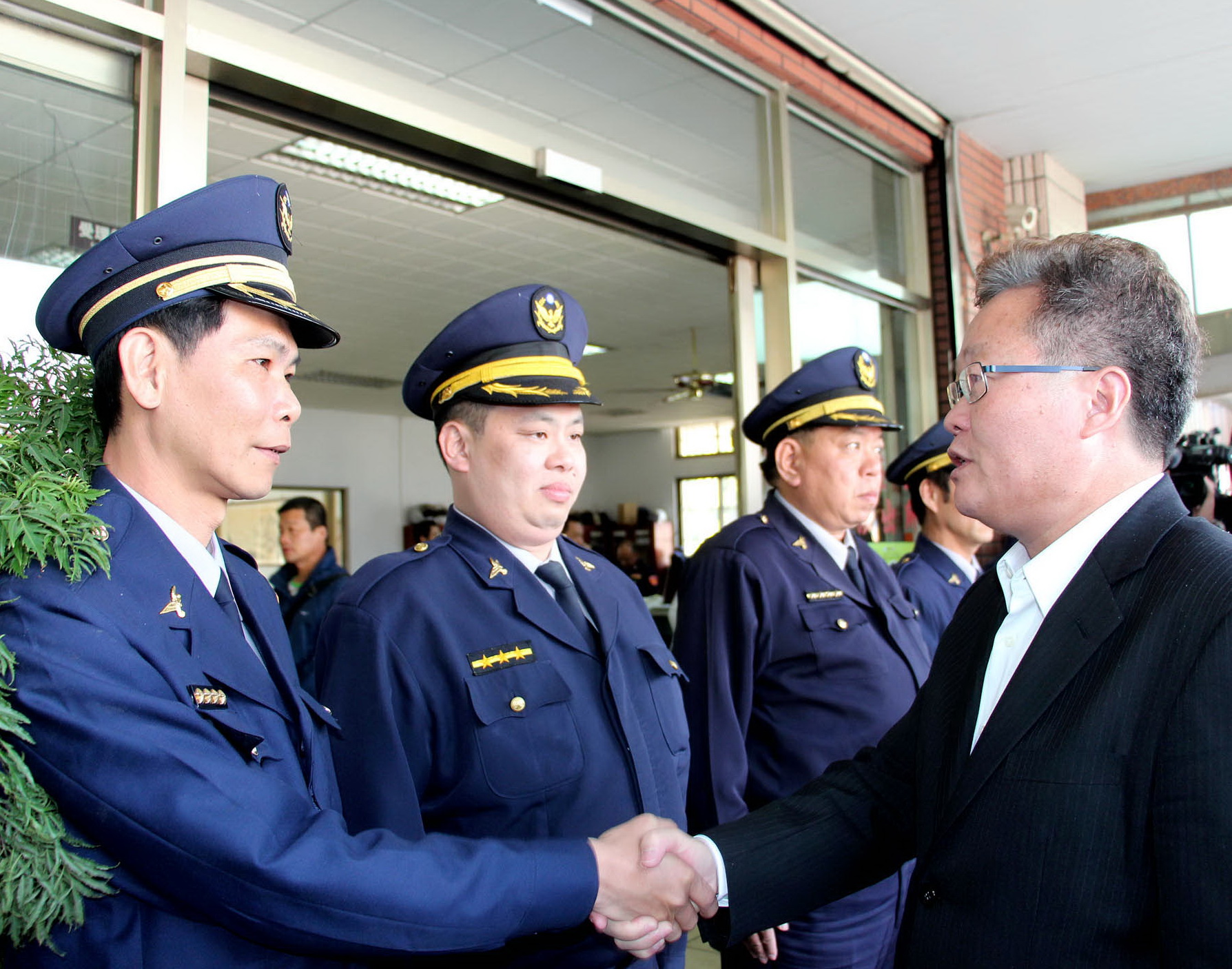 高雄副市長陳金德肯定高市員警緊急處理得宜。（照片高市府提供）