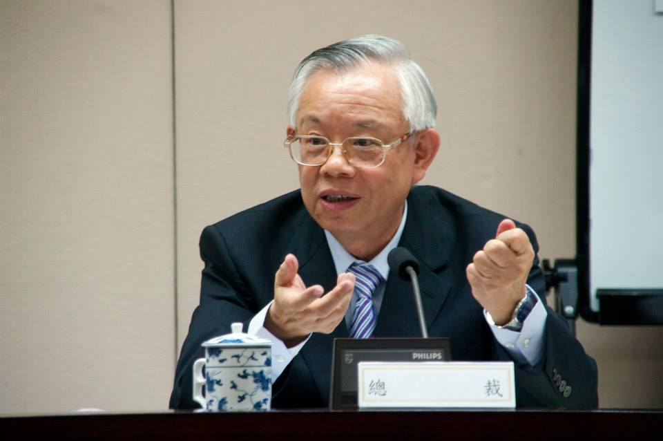 面對國民黨有意請彭淮南角逐總統大位，彭淮南再次拿出13字箴言表示「央行總裁是個人最後一項公職」對外表態！（記者黃謙賢攝，民報資料照）