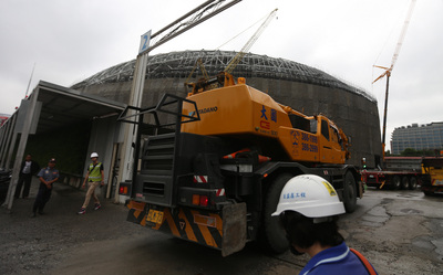 有關捷運板南線裂縫變大事宜，捷運局表示仍在管控範圍內，將定期公開大巨蛋監測數據。（中央社）