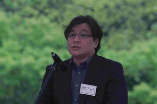 吳睿人：馬在國人面前展現幼兒般智慧。（摘自慈林基金會）