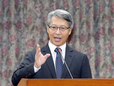 台大多篇論文涉造假，連校長楊泮池也受波及，引發學術界議論。中研院院長廖俊智今在立法院指出，如果蓄意造假，就是欺騙行為，但仍需視調查結果，看證據說話。圖／《中央社》