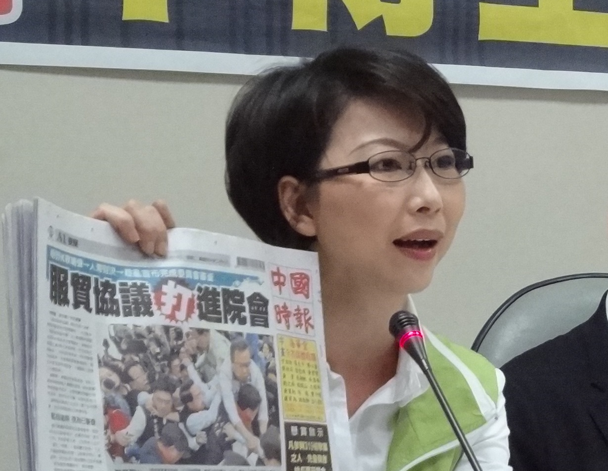 考試院長被提名人伍錦霖任命案尚未獲得同意，就傳出其秘書已升任機要室主任一職。民進黨立委陳亭妃今天（17日）批評，「根本不把立院看在眼裡」。（民報資料照片，劉明堂攝）
