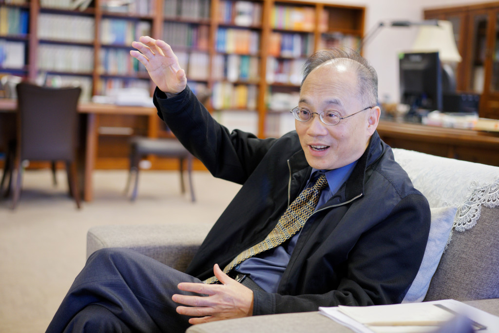 「從政府來說，要做的第一件事，就是應該充分地公開檔案」，國史館館長吳密察談二二八70週年政府該做什麼，他表示，「沒有公開檔案，一切免談」。圖/張良一