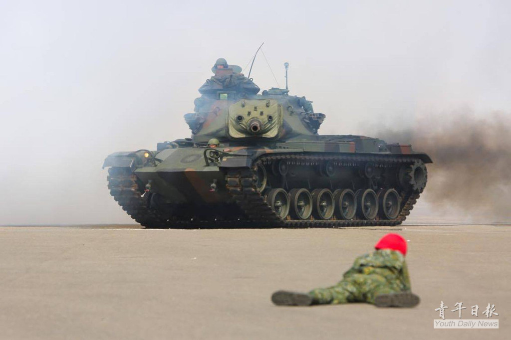 一名志願役上尉軍官以「想退伍不想裝病」向全陸軍發出公開信,引起國防部注意。圖為今年漢光演習照片,取自青年日報。