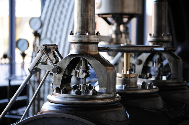 自創品牌與好的代工模式並不衝突，最重要的是研發創新能量的提升。（圖片來源：Bong Grit＠flickr）